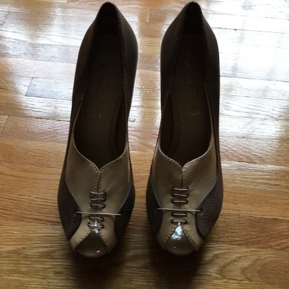 L.A.M.B. Oxford lace up peep toe pumps - Picture 4 of 7